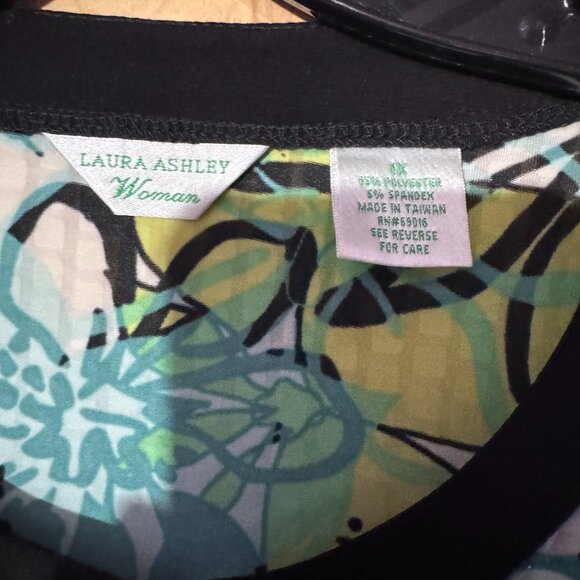 Laura Ashley Floral Cardigan/Jacket size 1X - Picture 3 of 3